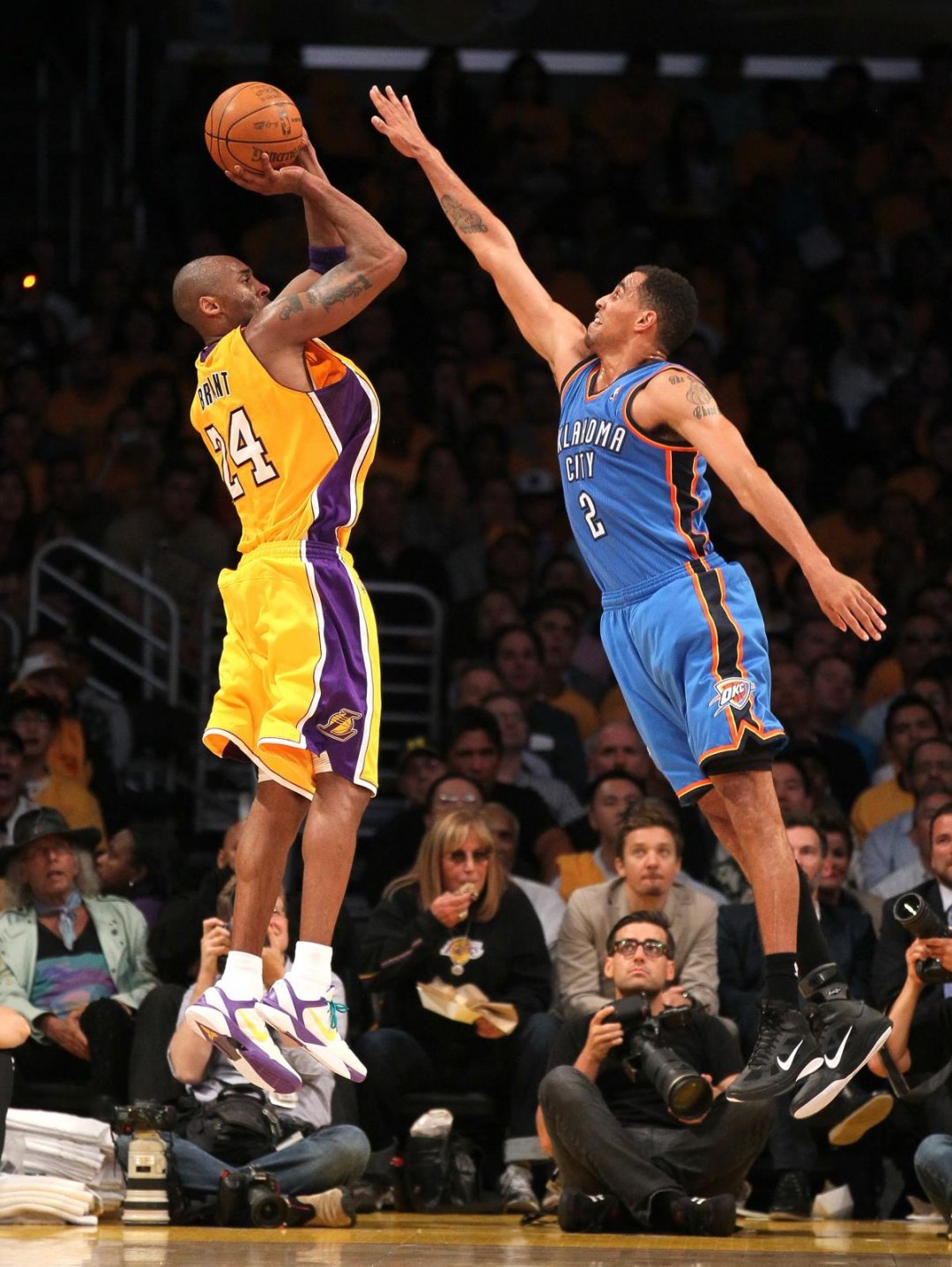 nba罗斯战靴_nba詹姆斯战靴_nba2009全明星赛