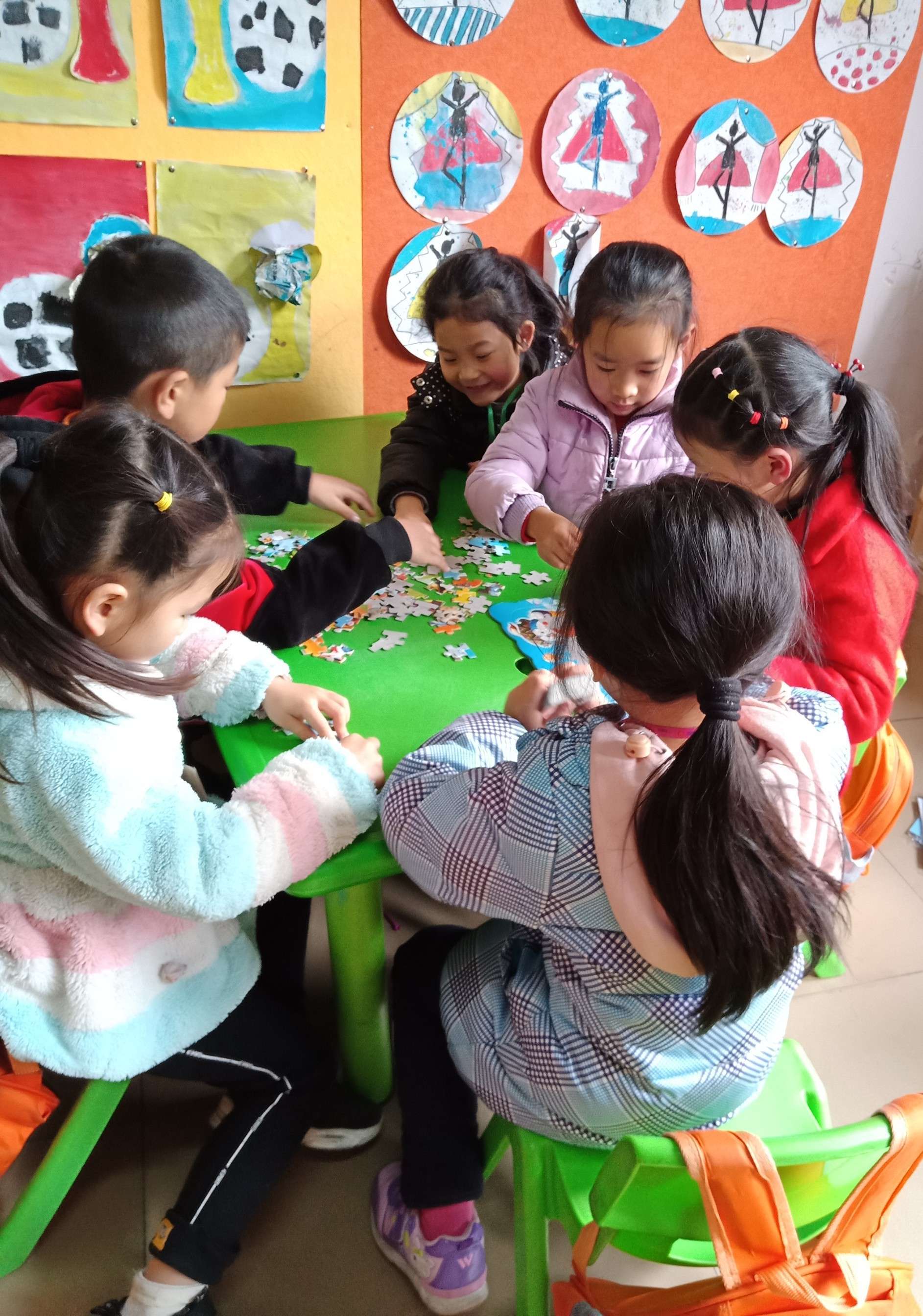 幼儿小班的手指游戏_小学生课间室内小游戏_室内幼儿课间小游戏