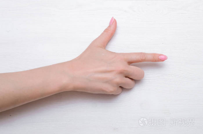 酒吧玩的手势游戏_酒吧游戏手势12345_酒吧手势游戏