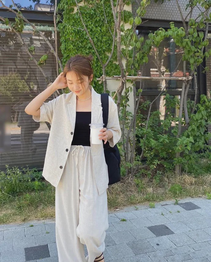 中国十大服装品牌排行榜_中国知网 第一夫人效应带火国货服装品牌_中国中年人服装品牌