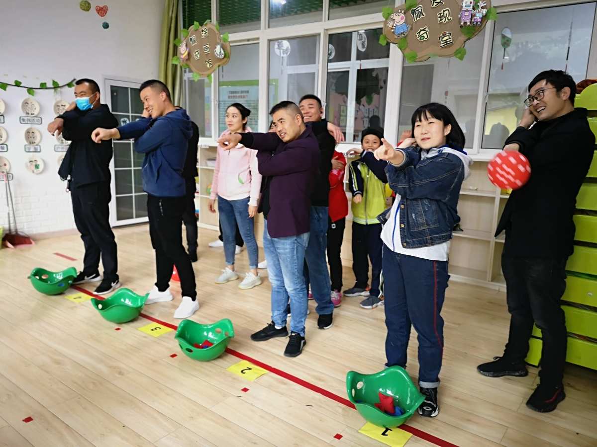 小学趣味运动游戏_趣味运动游戏_趣味运动游戏及规则