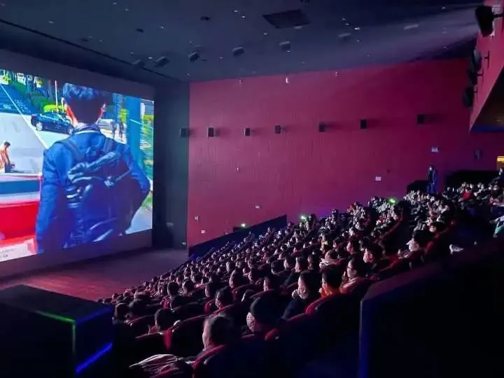 一路向西手机bd版神马影院_影院神马版手机在线观看_神马影院手机版