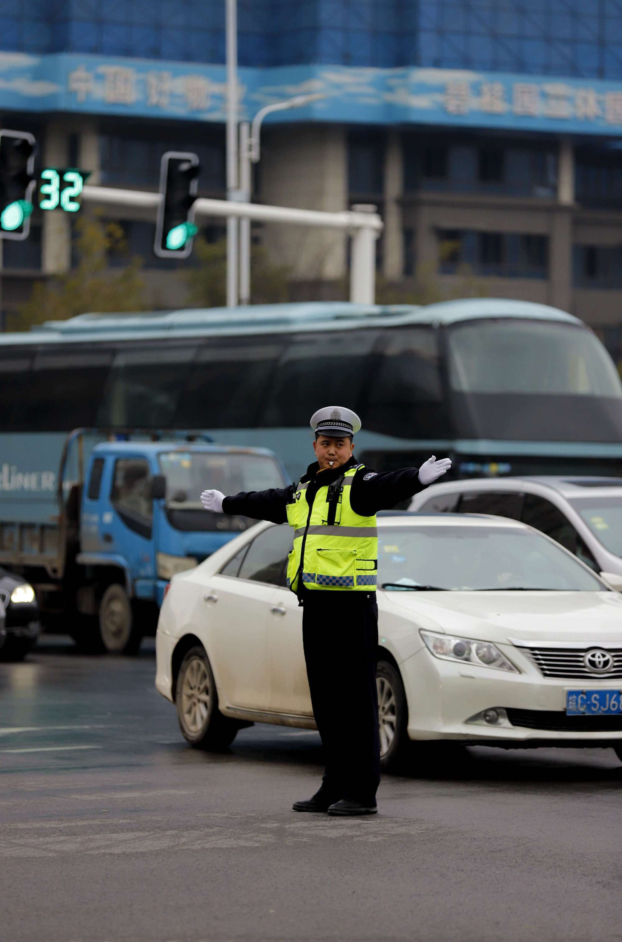 湖北交警总队_湖北交警_交警湖北省第十五届运动会
