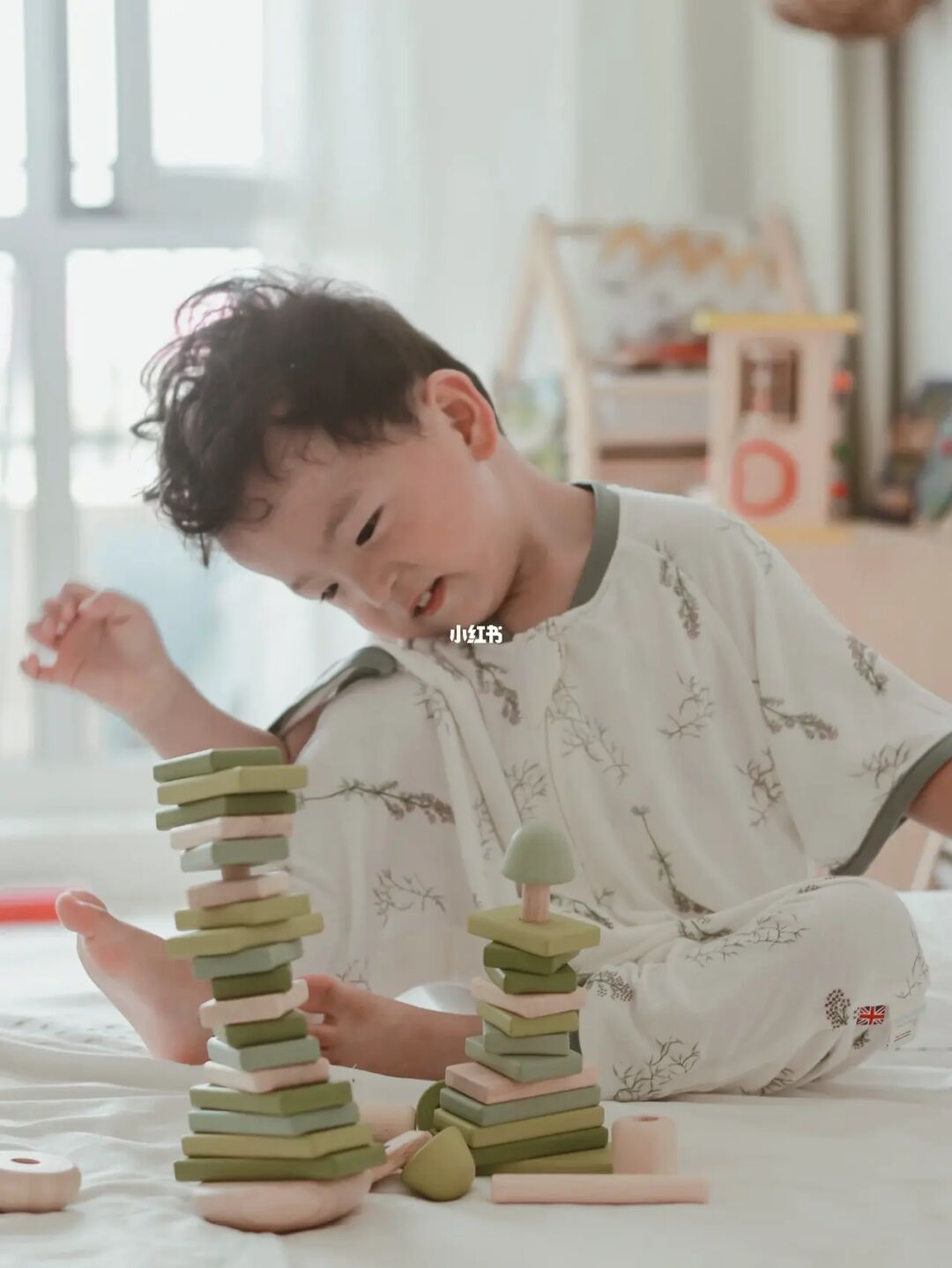 外国小孩玩什么手机游戏_国外儿童游戏网站_手机上的外国宝宝游戏