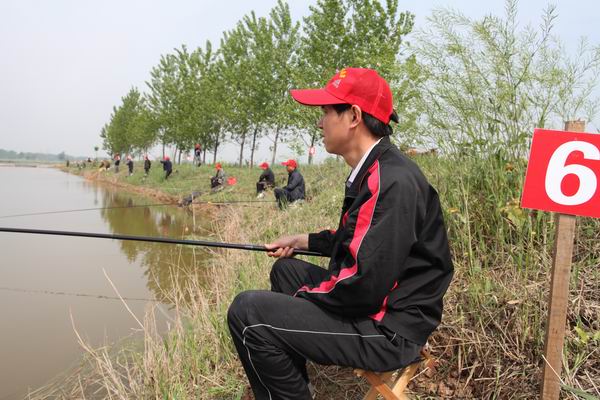 可以盖房子种地的游戏_种地吊鱼的手机游戏_火焰吊鱼
