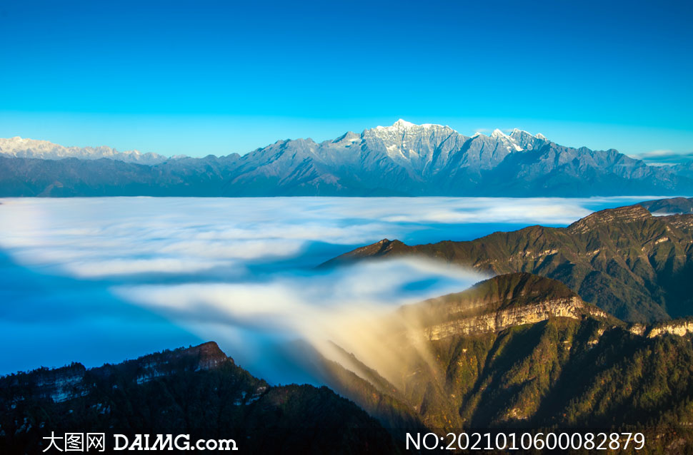 手机拍摄山顶美景的游戏_在山顶拍的风景怎么配文_山顶拍摄照片