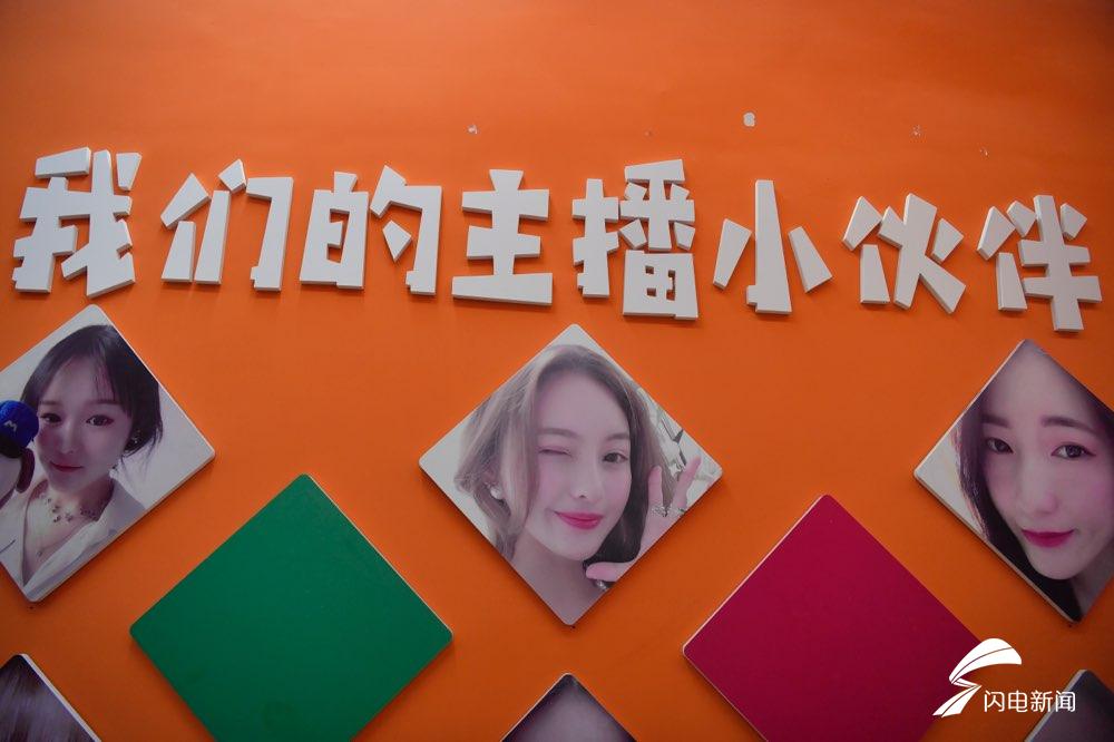 打字直播赚钱的软件是什么软件_手机游戏怎么直播打字_打字直播手机游戏怎么弄