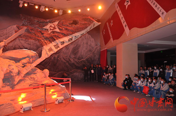 漫影寻踪：探索未知之旅，感受心灵洗礼与历史震撼
