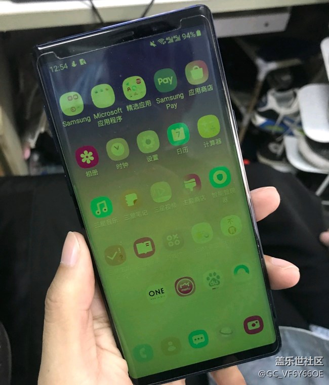 打游戏手机暗屏_手机玩游戏不动屏幕就变暗_暗屏掉帧