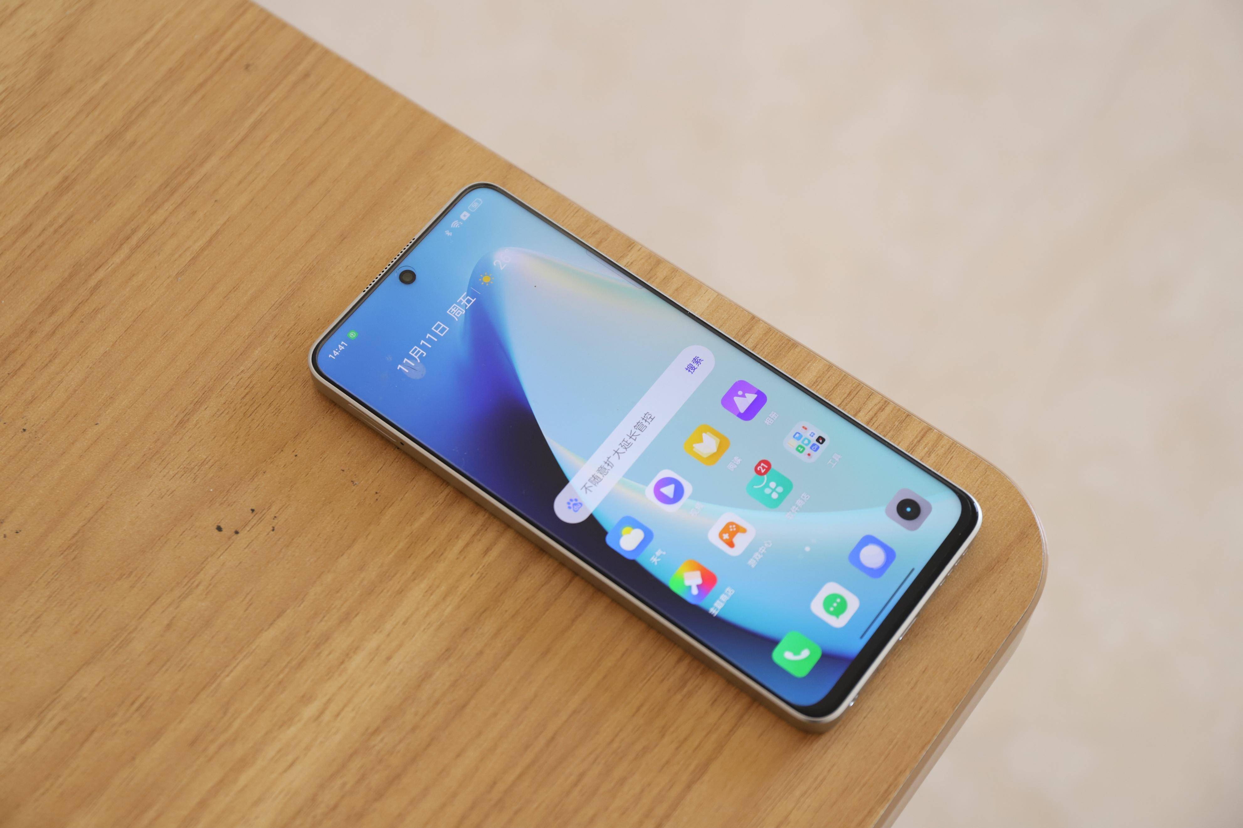 真我10pro手机多少钱-真我 10Pro 价格亲民,2000 到 3000 元,性价比超高,你心动了吗? 真我10pro手机多少钱-真我 10Pro 价格亲民,2000 到 3000 元,性价比超高,你心动了吗?