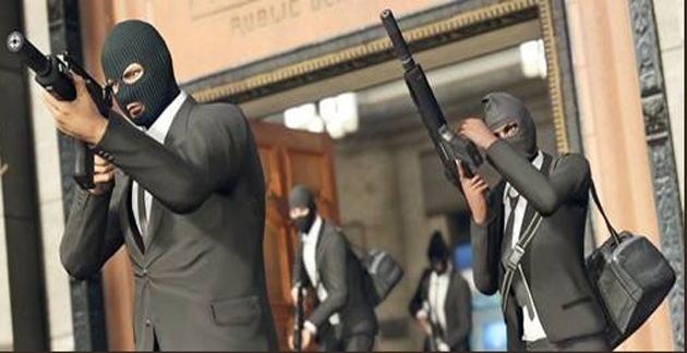 手机上类似gta5的游戏_手机像gta5一样的游戏_手游有没有像gta5的游戏