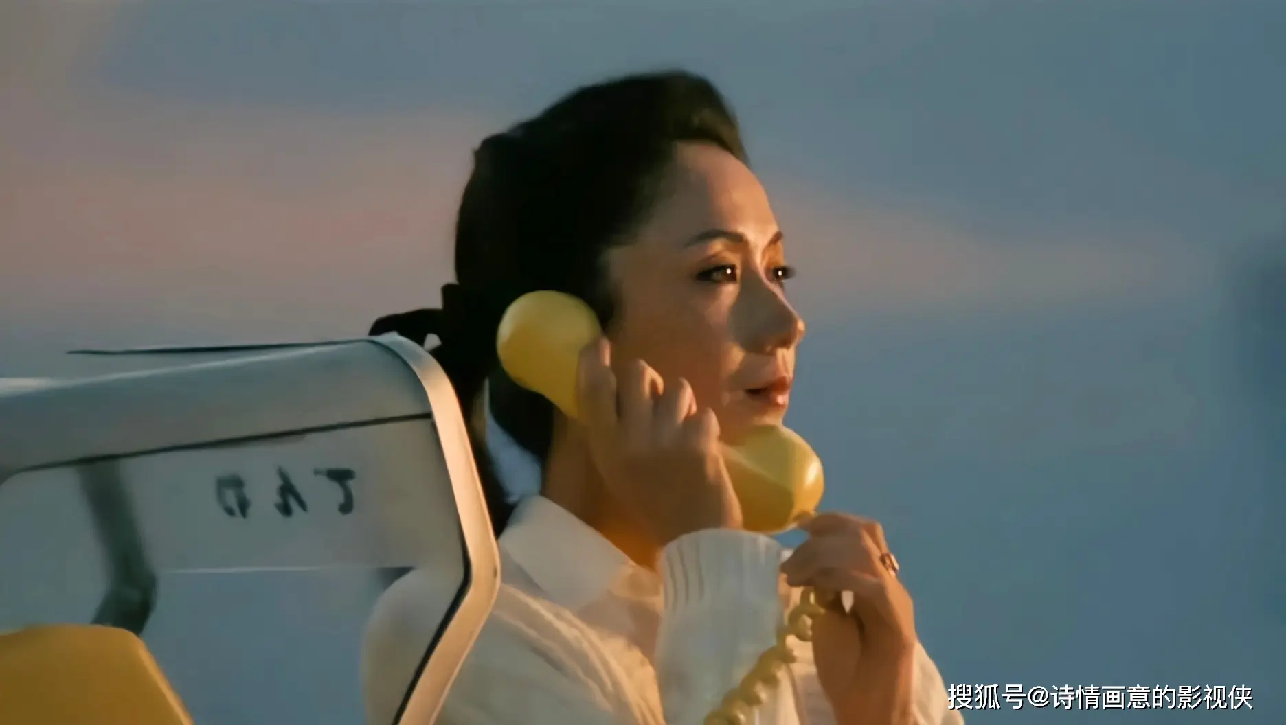 电影白女巫满天星_电影白**女_美国电影里的白女巫