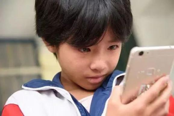 手机游戏毁掉农村_毁掉农村手机游戏有哪些_毁掉一个农村娃