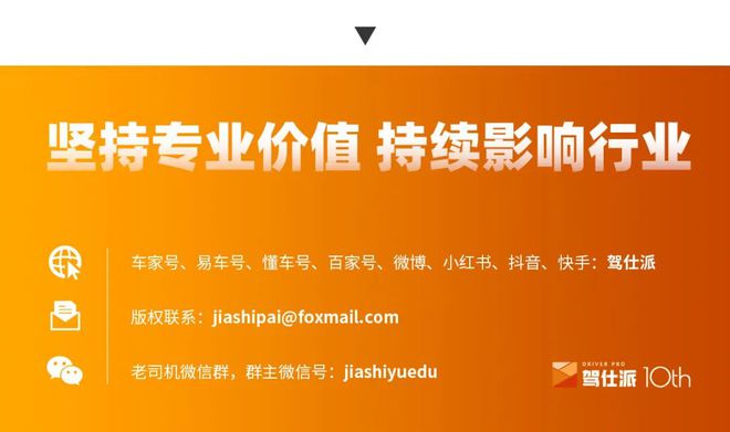 赛车躲避障碍物的游戏_赛车障碍赛_手机赛车飞坡带障碍物游戏