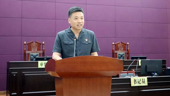 手机游戏枪械音乐-手机游戏中枪械与音乐的完美融合:沉浸感十足的娱乐体验 手机游戏枪械音乐-手机游戏中枪械与音乐的完美融合:沉浸感十足的娱乐体验